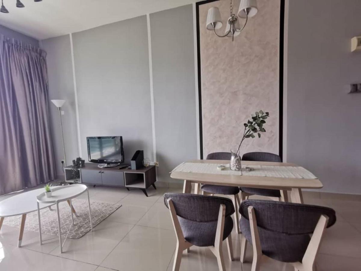 11-Modern Homestay Palazio Lake View Mount Austin Palazio Near Aeon Themepark Toppen Ikea Johor Bahru Ngoại thất bức ảnh